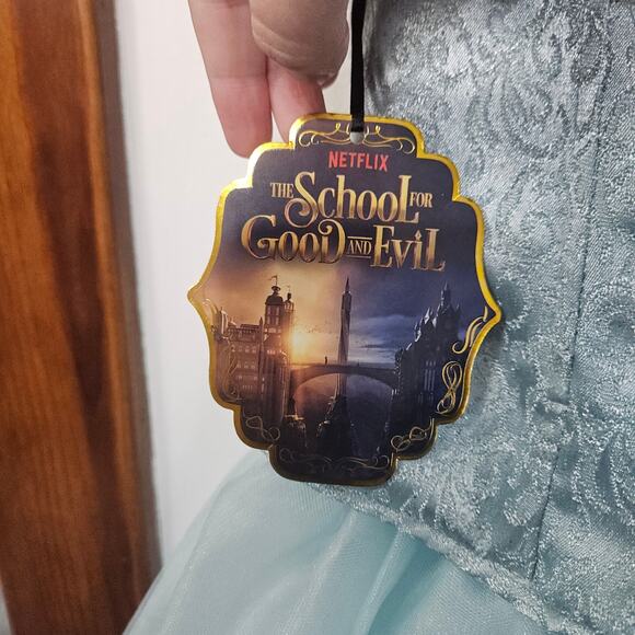 Netflix The School for Good and Evil Agatha Transformation Gown Evers Ball XL - Picture 7 of 16